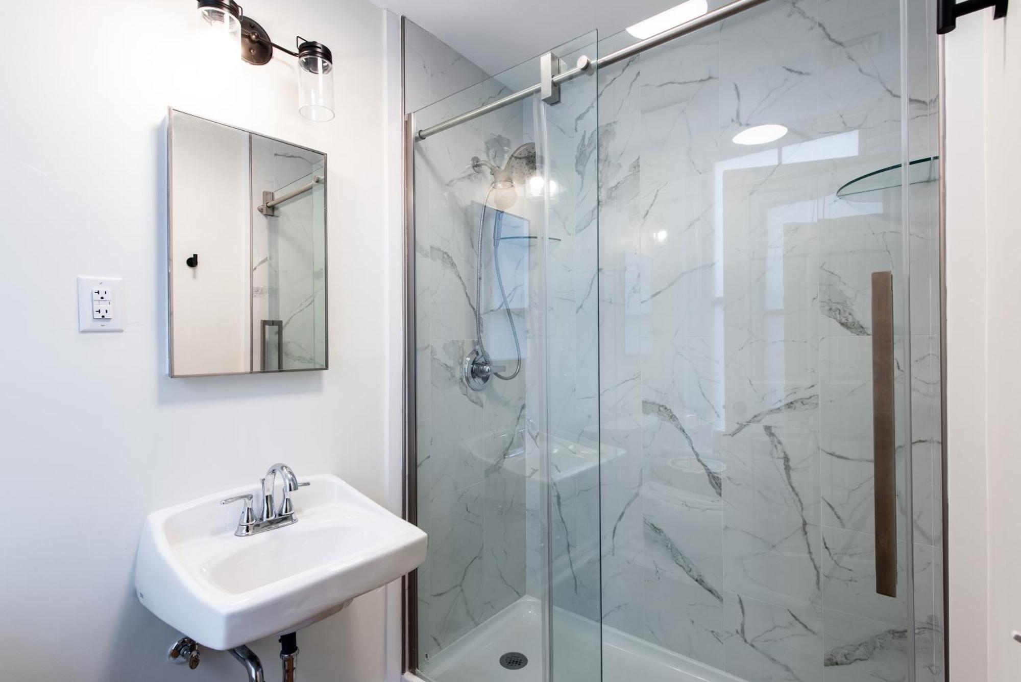 The Woodford Hotel Versailles Phòng bức ảnh